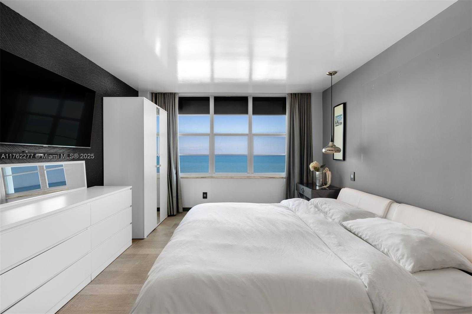 Small Image of 5151 COLLINS AVE #1519, Miami Beach Number 8