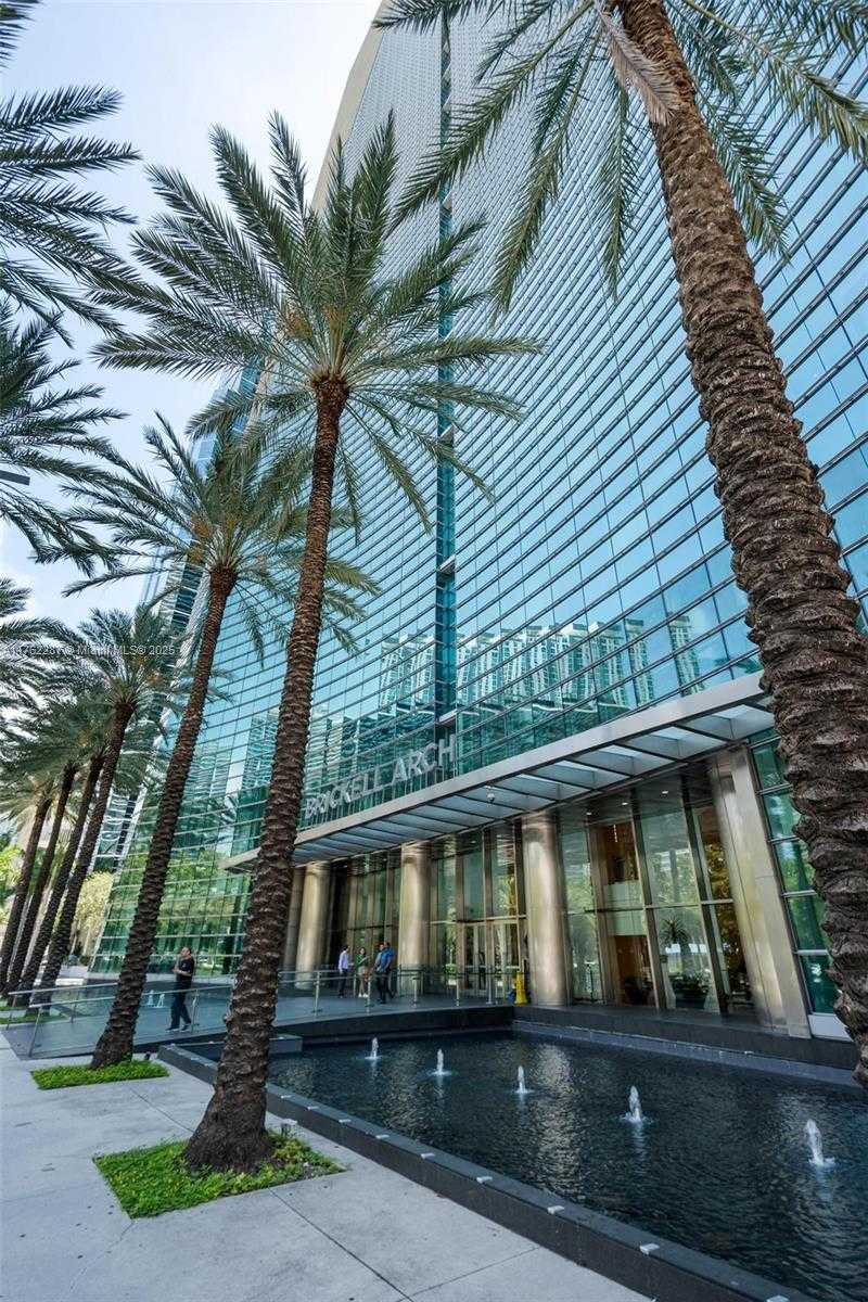 Small Image of 1395 BRICKELL AVE #3408, Miami Number 16