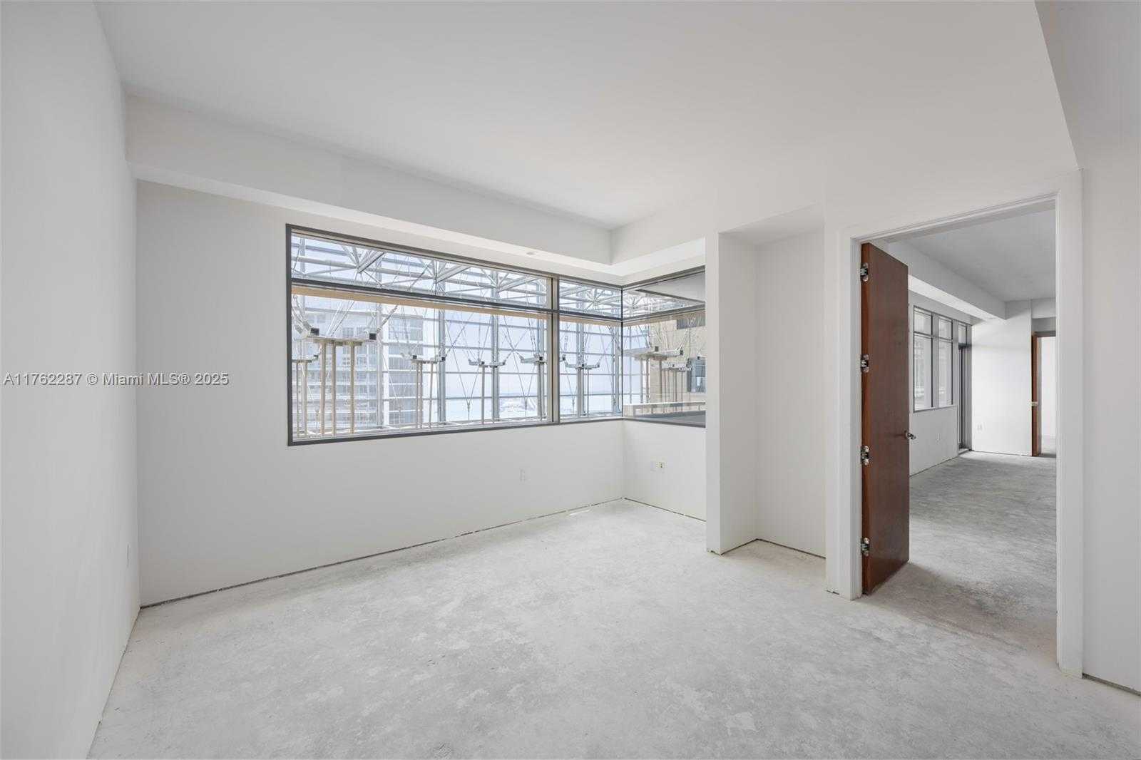 Small Image of 1395 BRICKELL AVE #3408, Miami Number 3