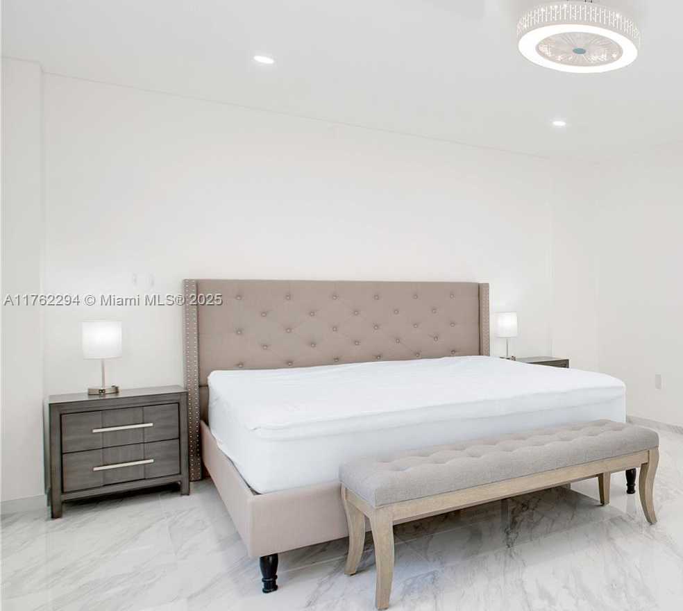Small Image of 10185 COLLINS AVE #907, Bal Harbour Number 15