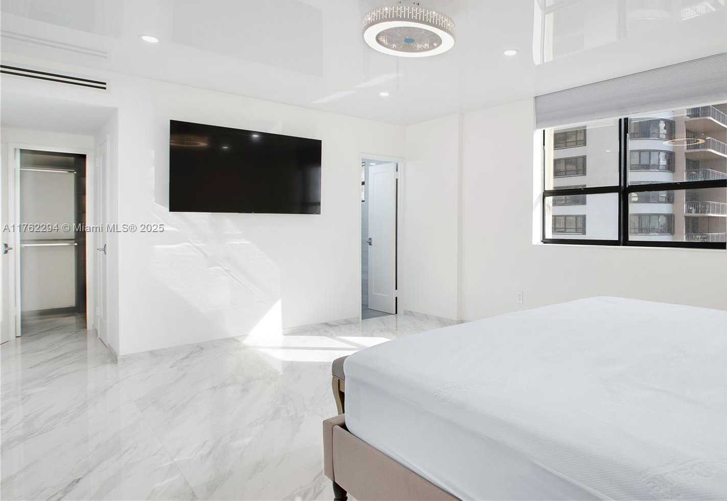 Small Image of 10185 COLLINS AVE #907, Bal Harbour Number 16