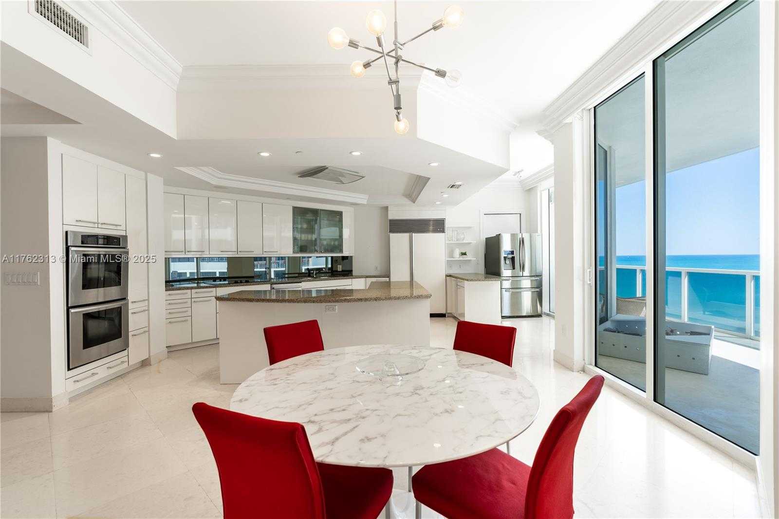 Small Image of 10225 COLLINS AVE #802, Bal Harbour Number 19