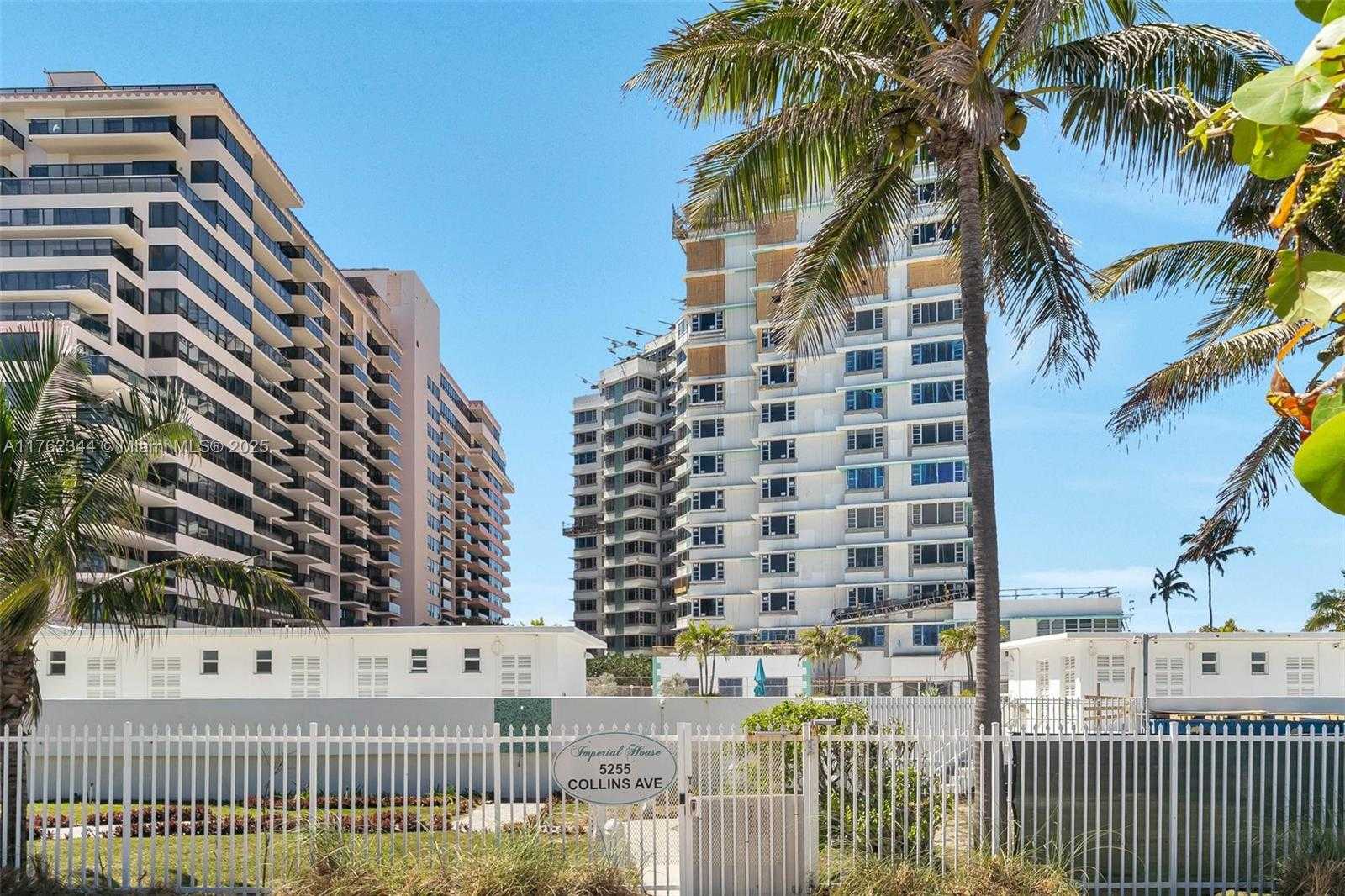 Small Image of 5255 Collins Ave, Miami, FL 33140, USA Number 49