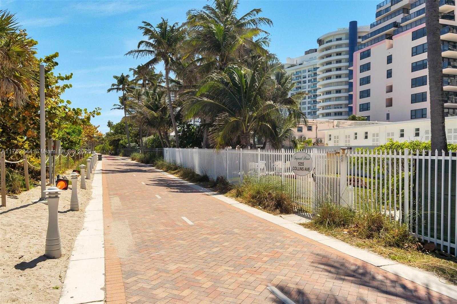 Small Image of 5255 Collins Ave, Miami, FL 33140, USA Number 53