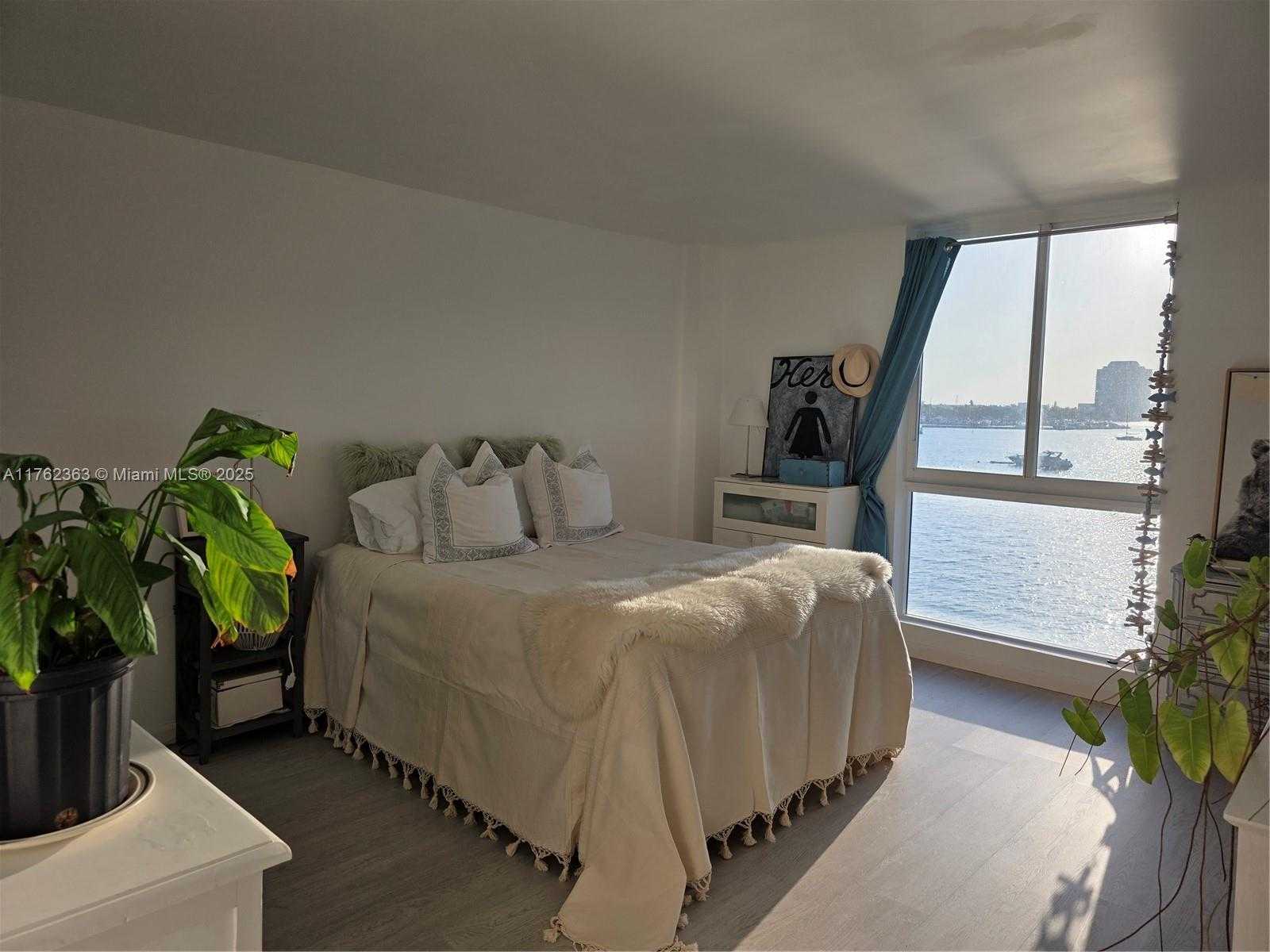 Small Image of 7928 WEST DR #307, North Bay Village Number 10
