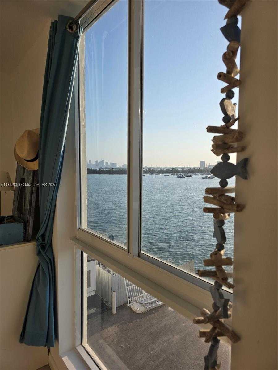 Small Image of 7928 WEST DR #307, North Bay Village Number 13