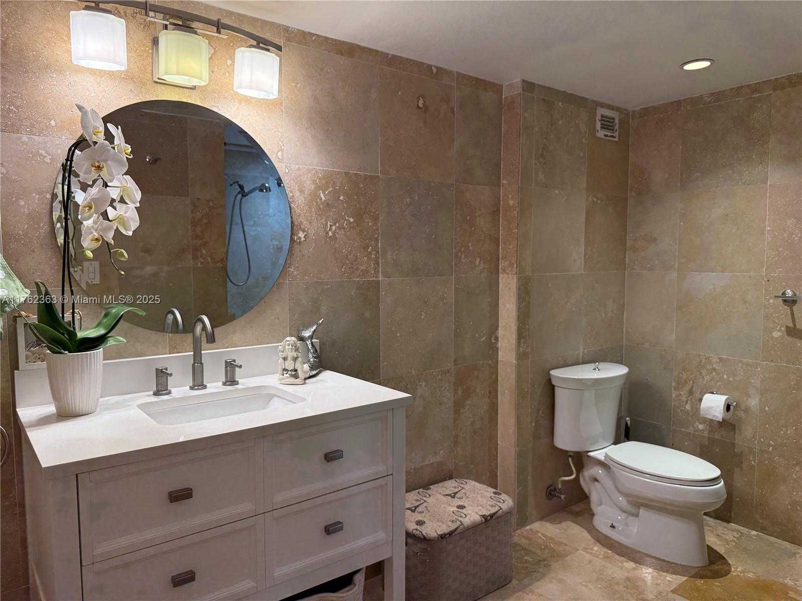 Small Image of 7928 WEST DR #307, North Bay Village Number 14