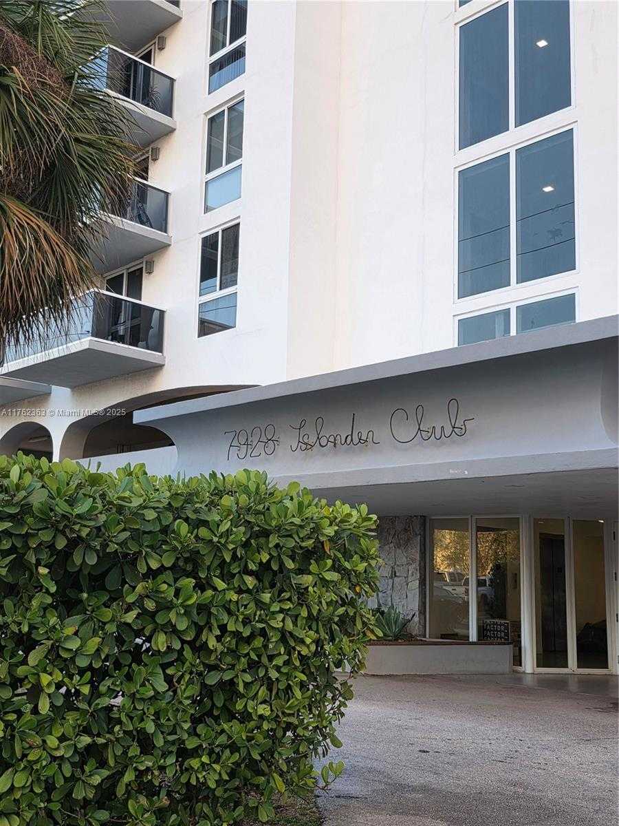 Small Image of 7928 WEST DR #307, North Bay Village Number 26