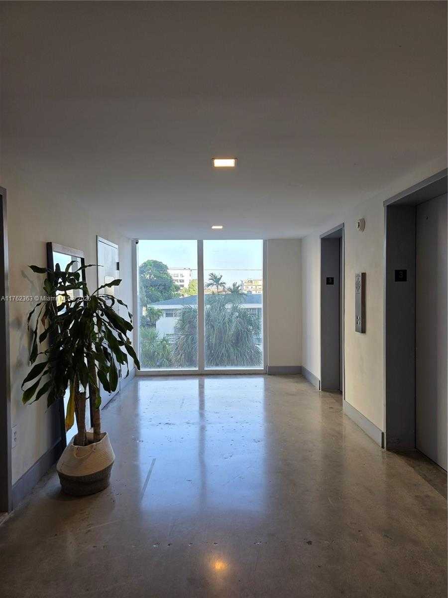 Small Image of 7928 WEST DR #307, North Bay Village Number 28
