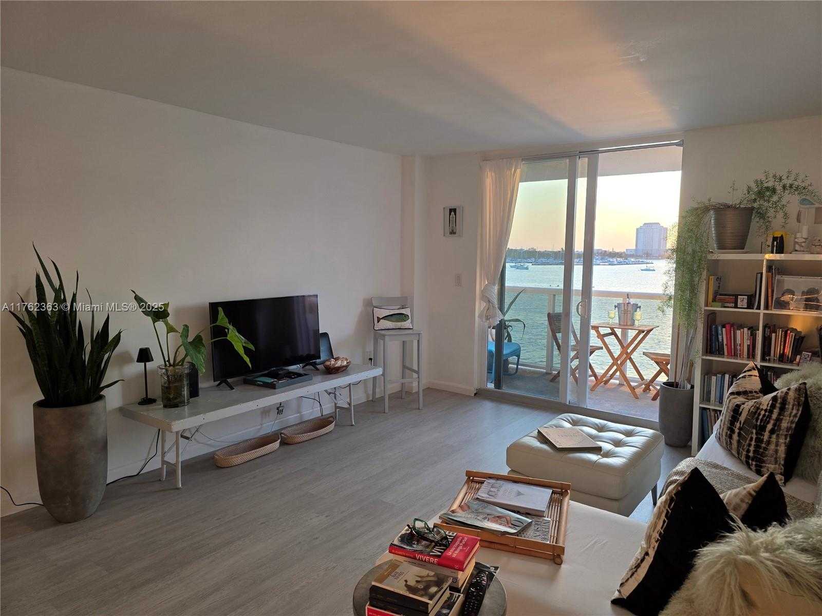 Small Image of 7928 WEST DR #307, North Bay Village Number 3