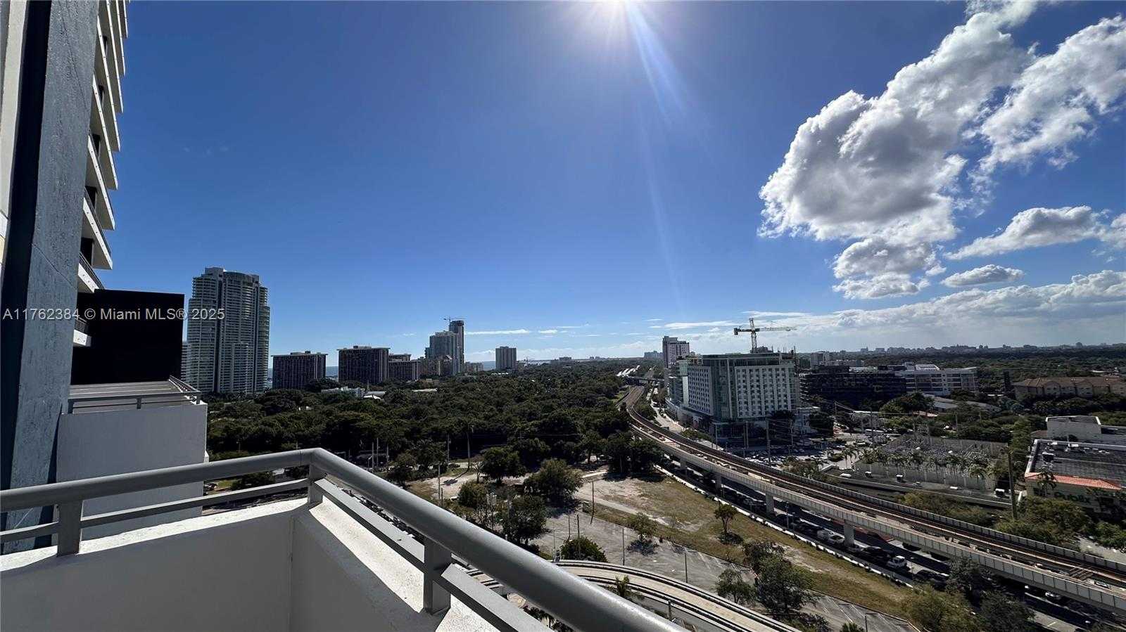 Small Image of 60 SOUTH WEST 13TH ST #1115, Miami Number 4