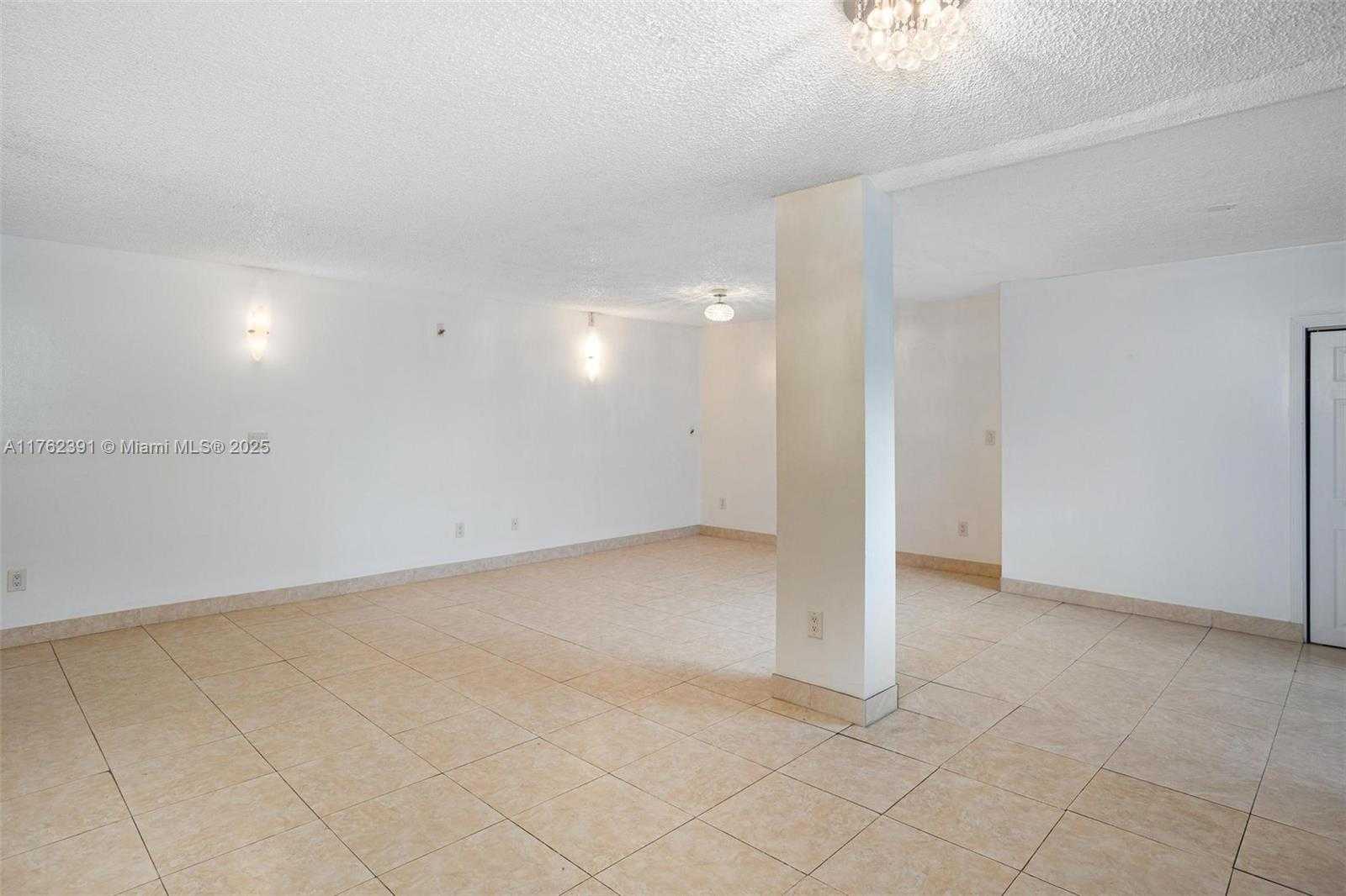 Small Image of 3553 MAGELLAN CIR #311-1, Aventura Number 3