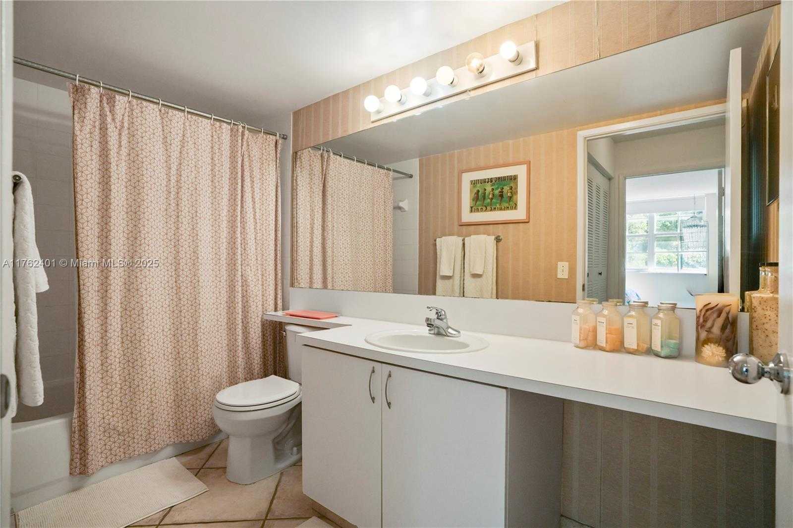 Small Image of 19555 EAST COUNTRY CLUB DR #8502, Aventura Number 9