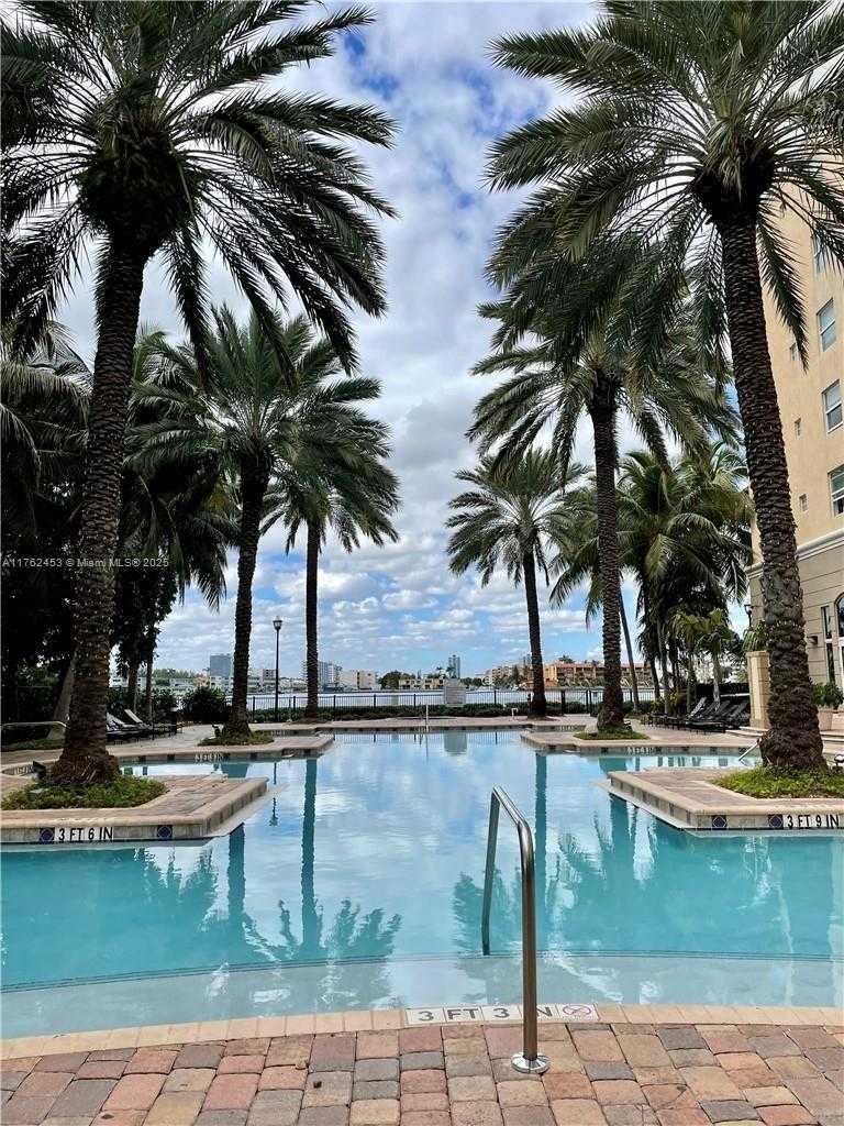 Small Image of 17145 NORTH BAY RD #4412, Sunny Isles Beach Number 3
