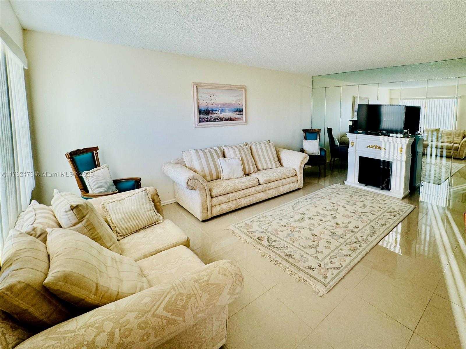Small Image of 1401 SOUTH WEST 134TH WAY #413C, Pembroke Pines Number 4
