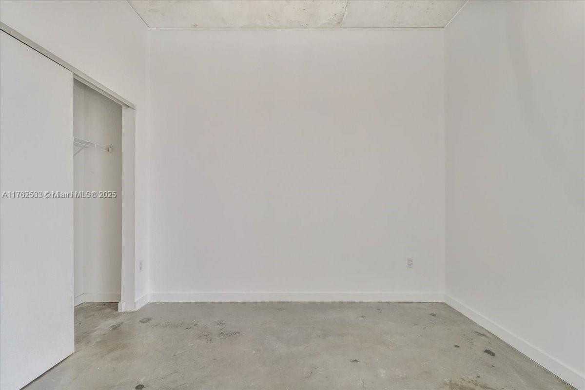 Small Image of 151 SOUTH EAST 1ST ST #1011, Miami Number 16