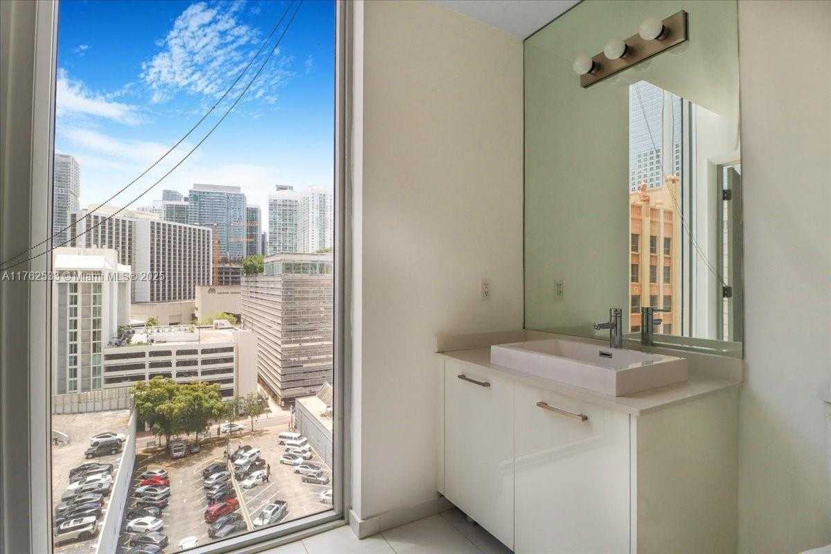 Small Image of 151 SOUTH EAST 1ST ST #1011, Miami Number 18