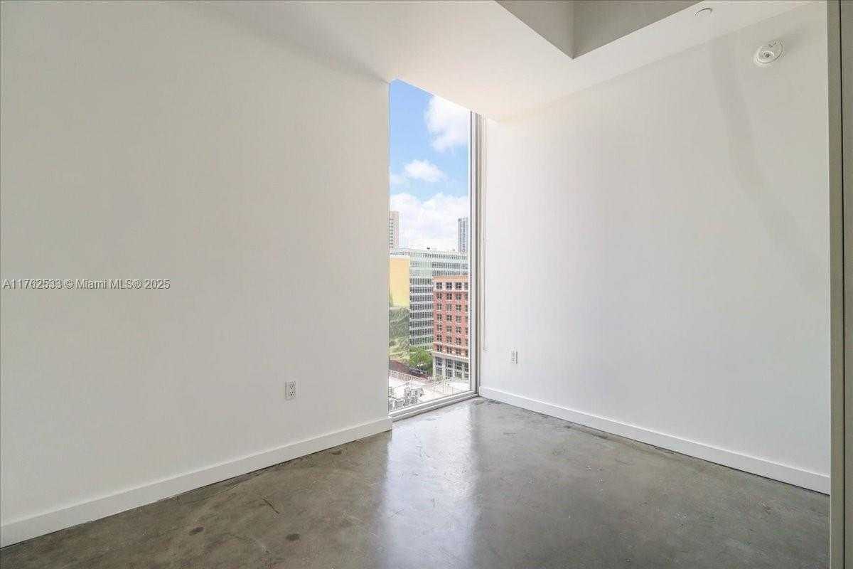 Small Image of 151 SOUTH EAST 1ST ST #1011, Miami Number 21