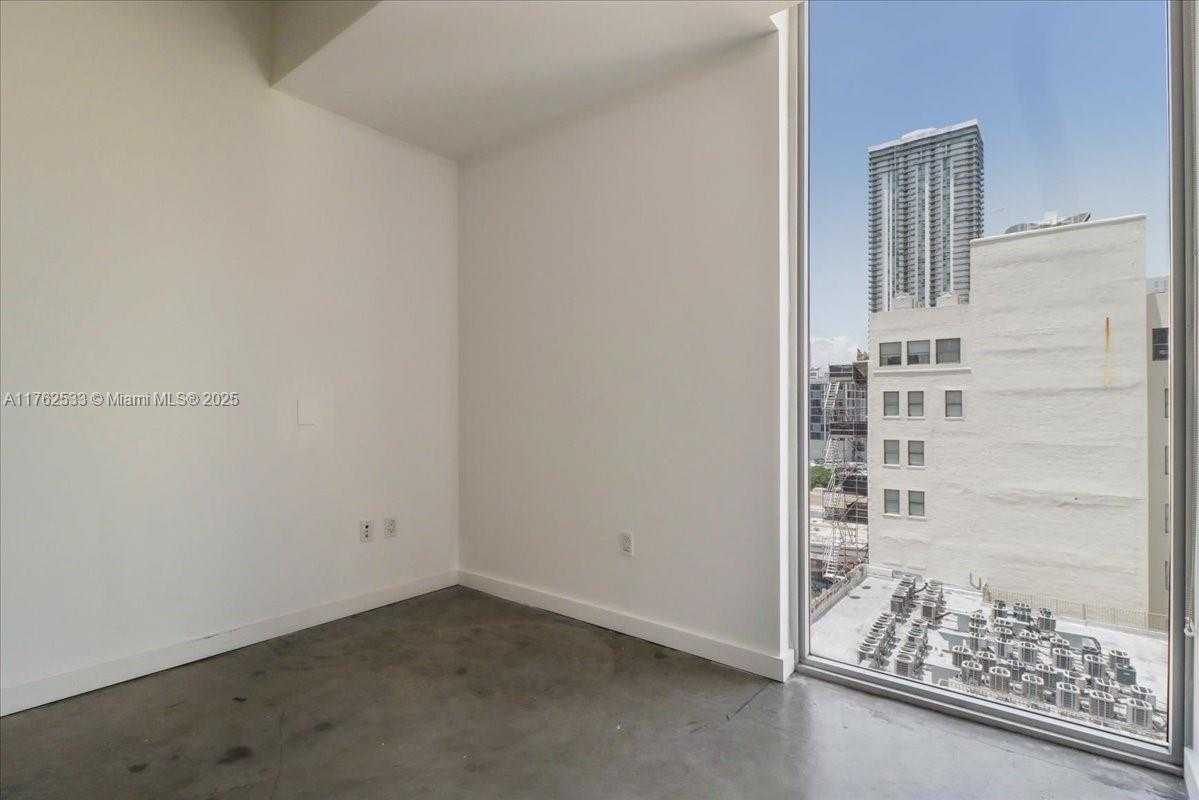 Small Image of 151 SOUTH EAST 1ST ST #1011, Miami Number 23