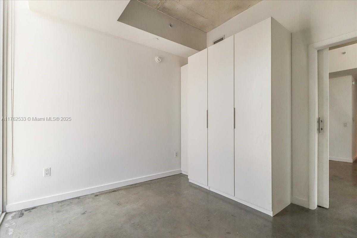 Small Image of 151 SOUTH EAST 1ST ST #1011, Miami Number 24