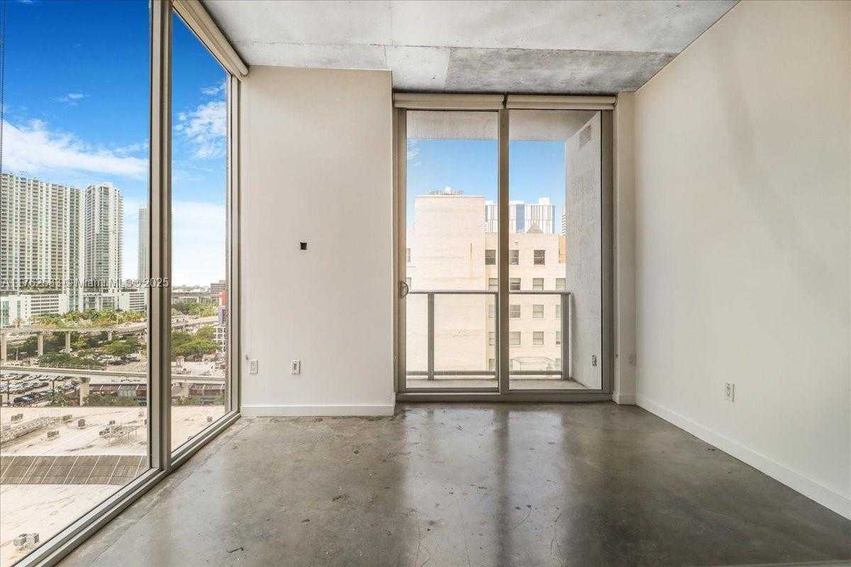Small Image of 151 SOUTH EAST 1ST ST #1011, Miami Number 3