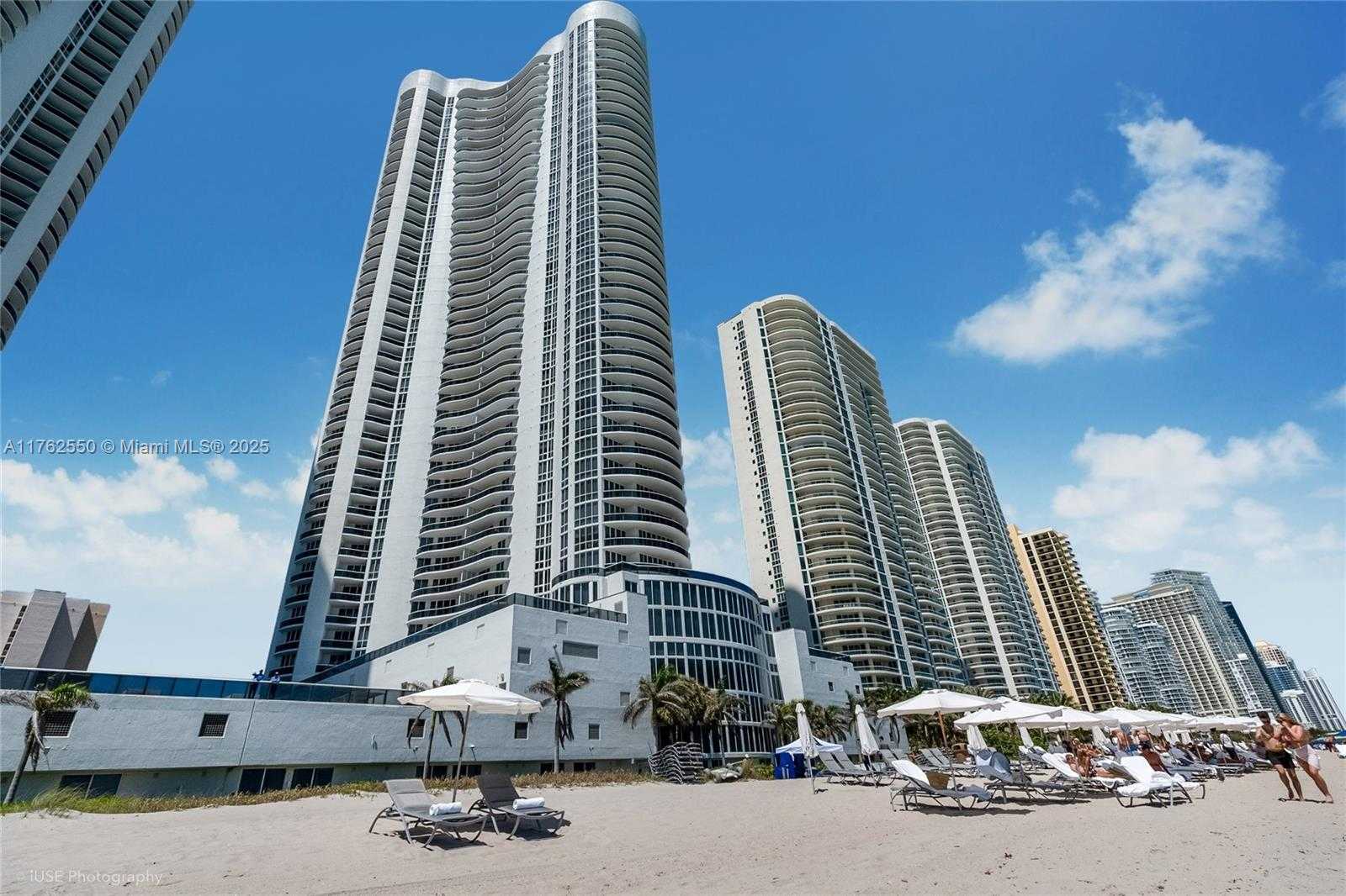Small Image of 16001 COLLINS AVE #1407, Sunny Isles Beach Number 20