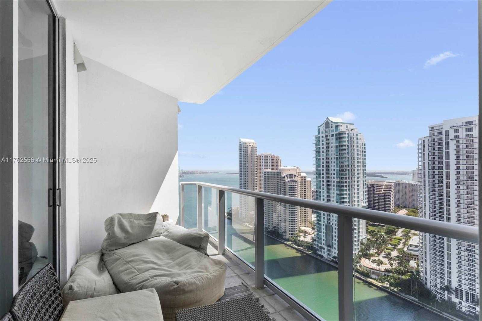 Small Image of 300 SOUTH BISCAYNE BLVD #T-2806, Miami Number 15