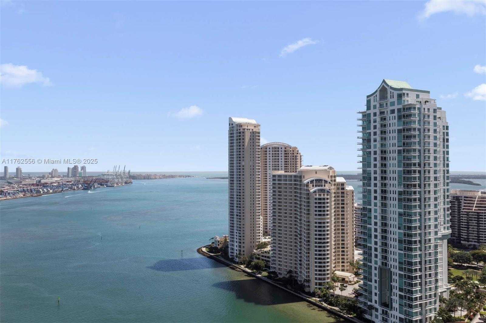 Small Image of 300 SOUTH BISCAYNE BLVD #T-2806, Miami Number 18