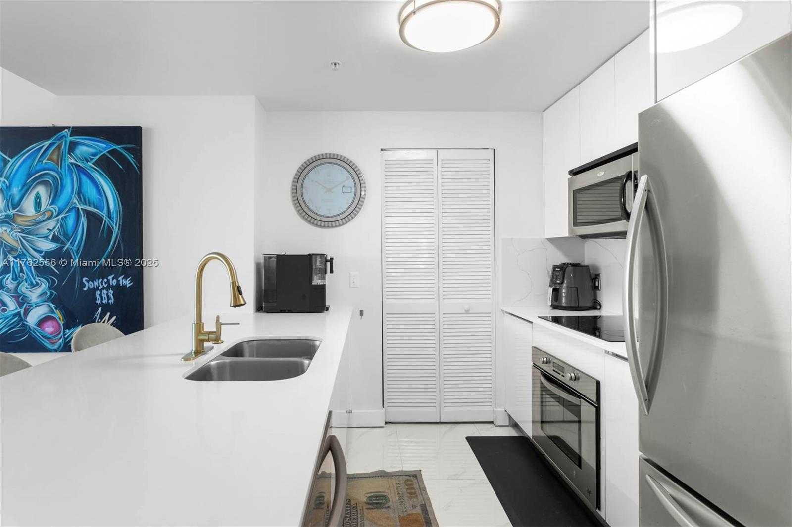 Small Image of 300 SOUTH BISCAYNE BLVD #T-2806, Miami Number 2