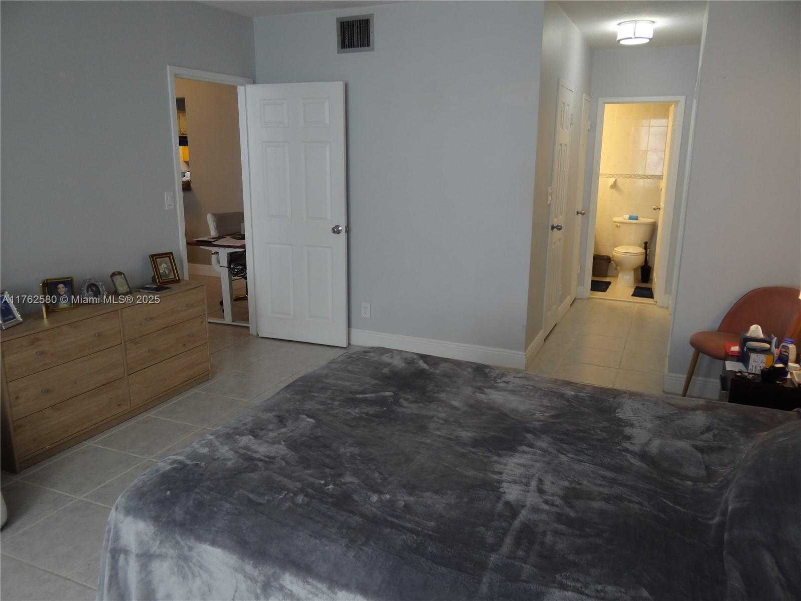 Small Image of 3725 SOUTH OCEAN DR #607, Hollywood Number 16