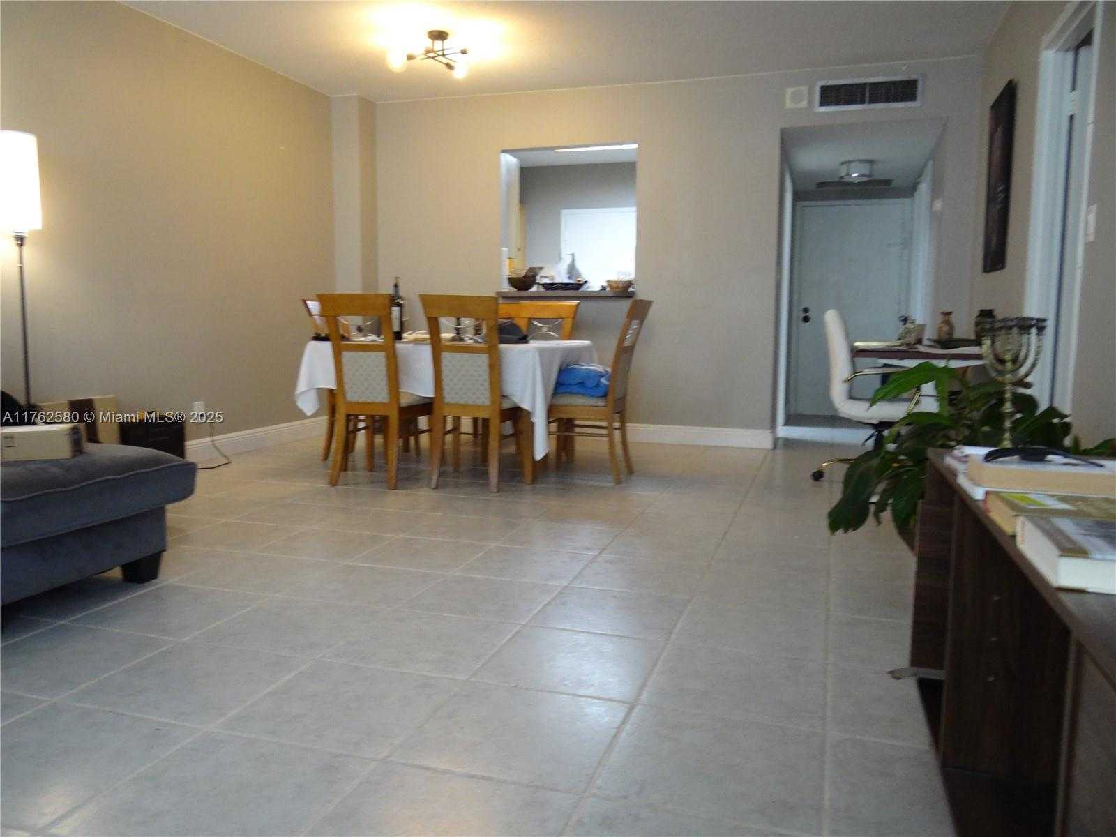 Small Image of 3725 SOUTH OCEAN DR #607, Hollywood Number 21