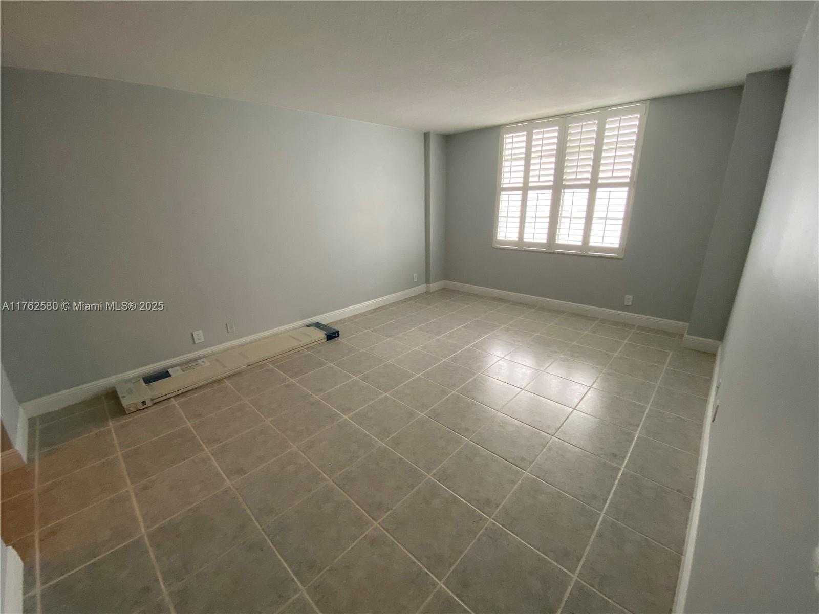 Small Image of 3725 SOUTH OCEAN DR #607, Hollywood Number 32