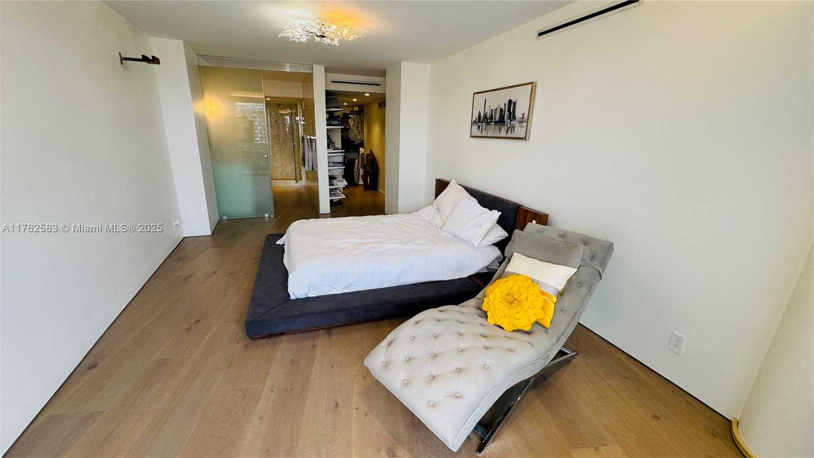 Small Image of 900 BAY DR #914, Miami Beach Number 38