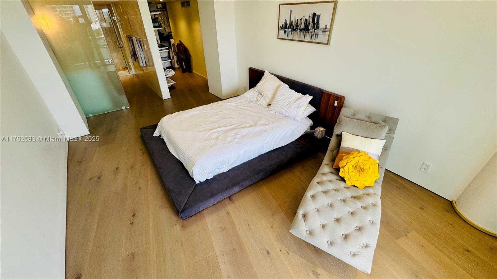 Small Image of 900 BAY DR #914, Miami Beach Number 41