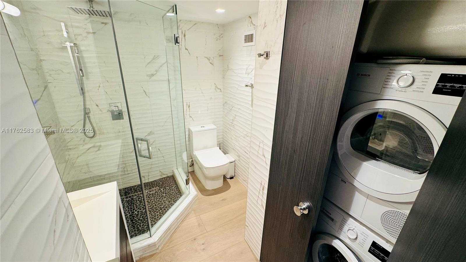 Small Image of 900 BAY DR #914, Miami Beach Number 43