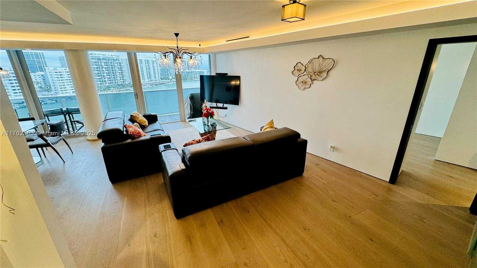 Small Image of 900 BAY DR #914, Miami Beach Number 48