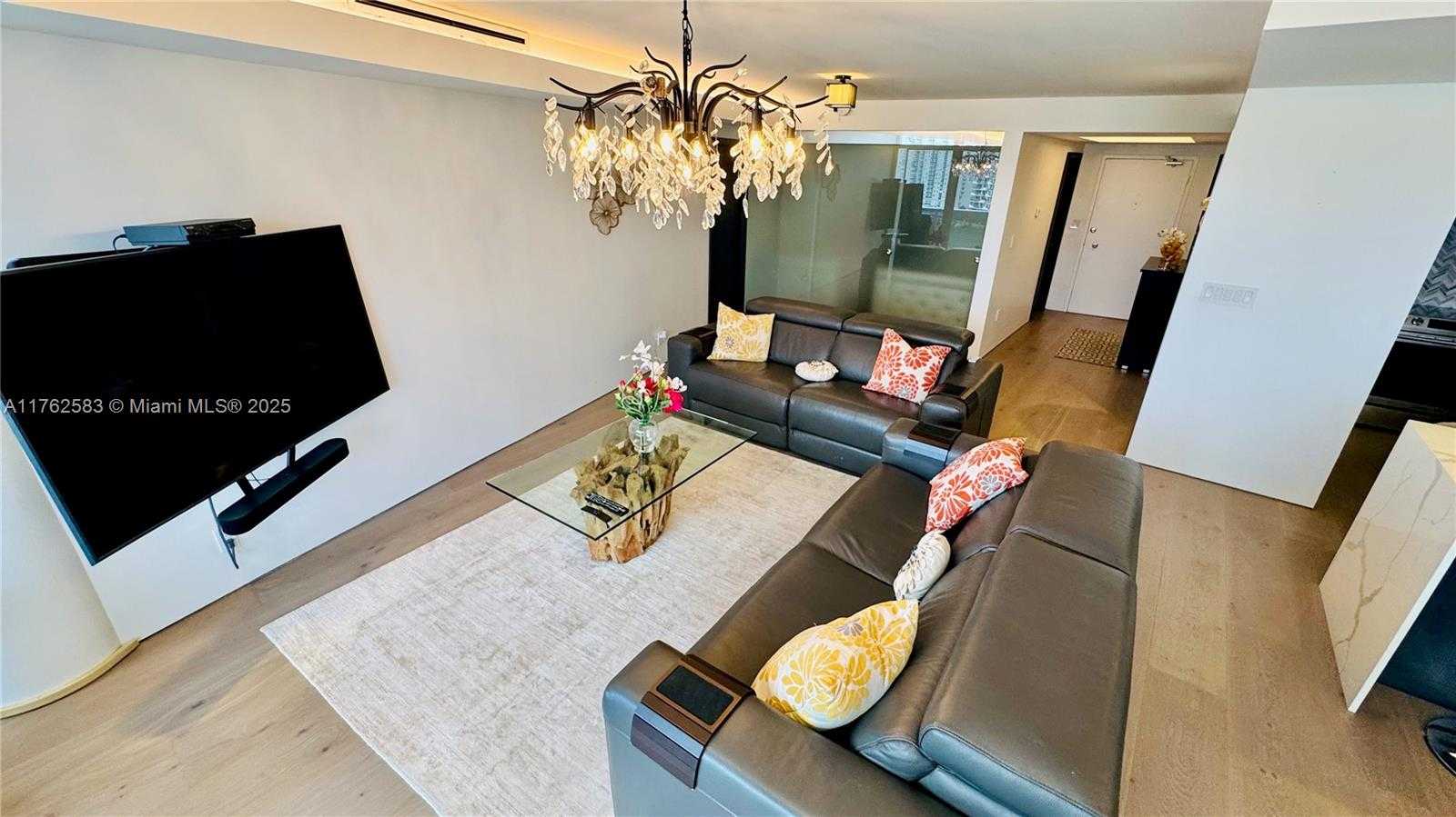 Small Image of 900 BAY DR #914, Miami Beach Number 49