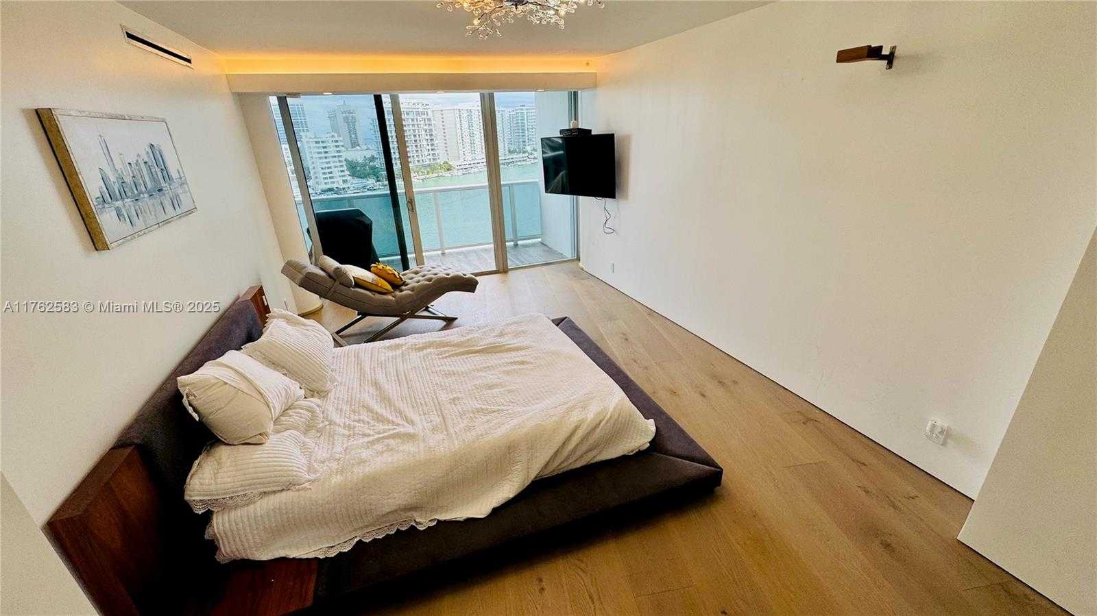 Small Image of 900 BAY DR #914, Miami Beach Number 5