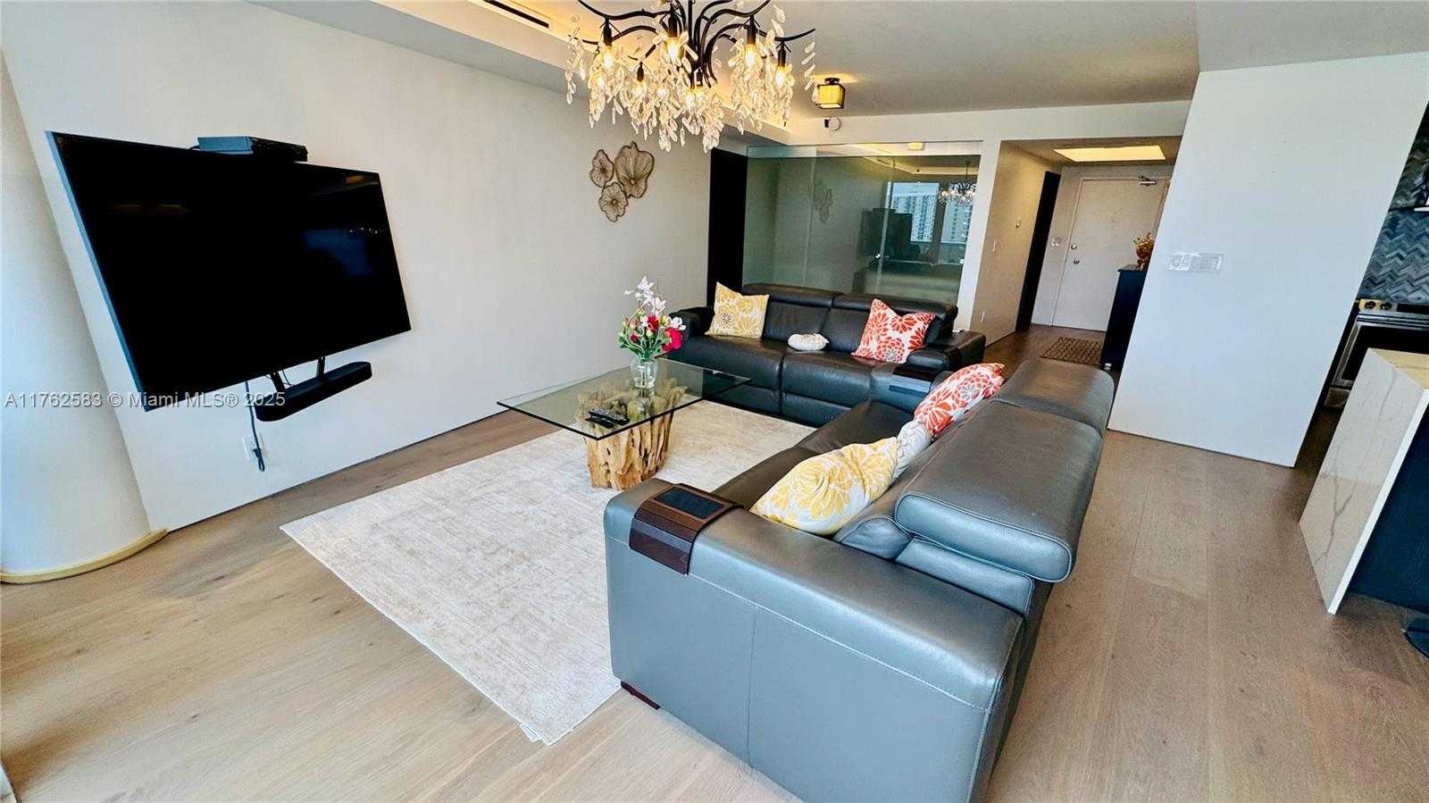 Small Image of 900 BAY DR #914, Miami Beach Number 50