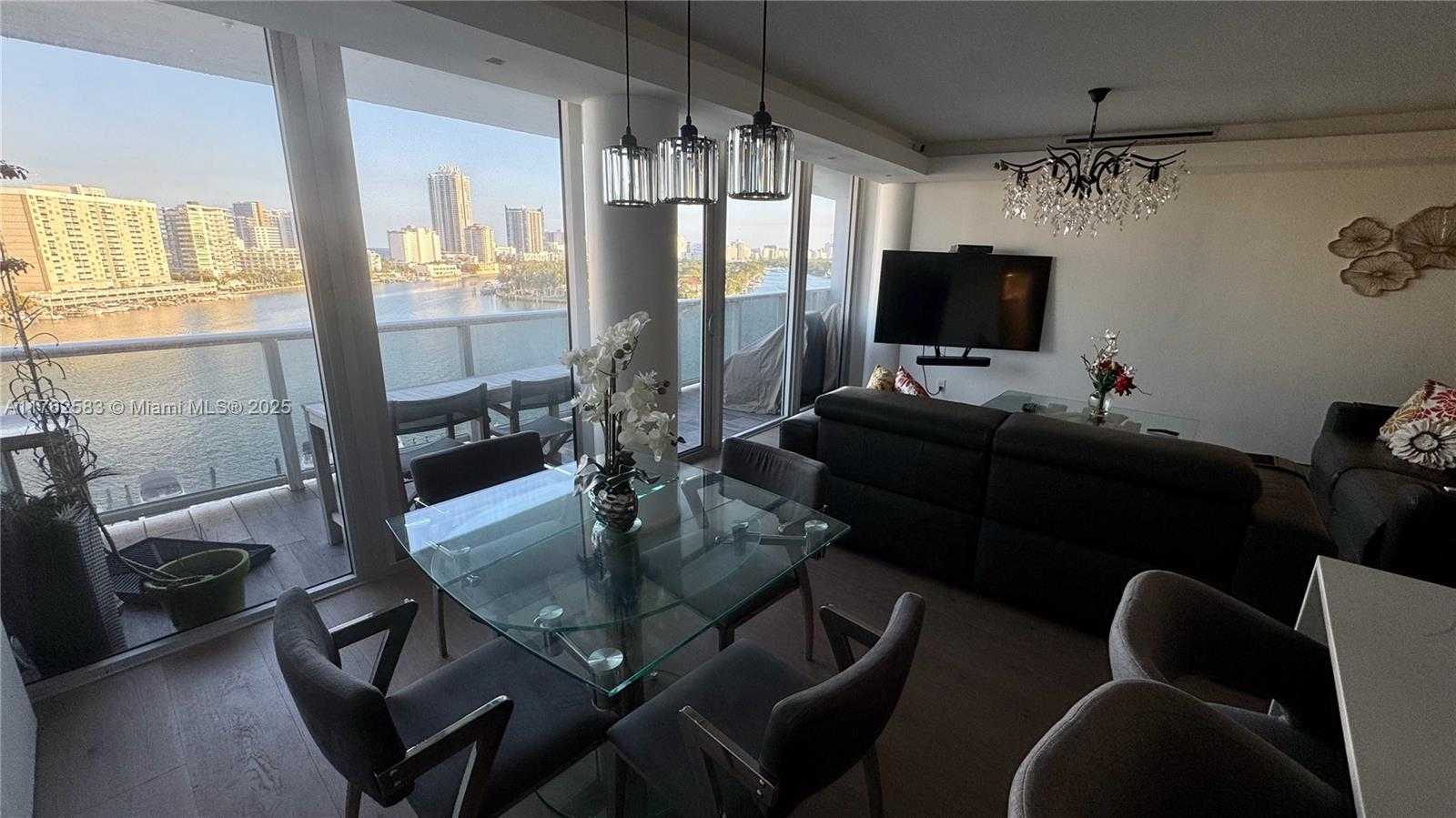 Small Image of 900 BAY DR #914, Miami Beach Number 52