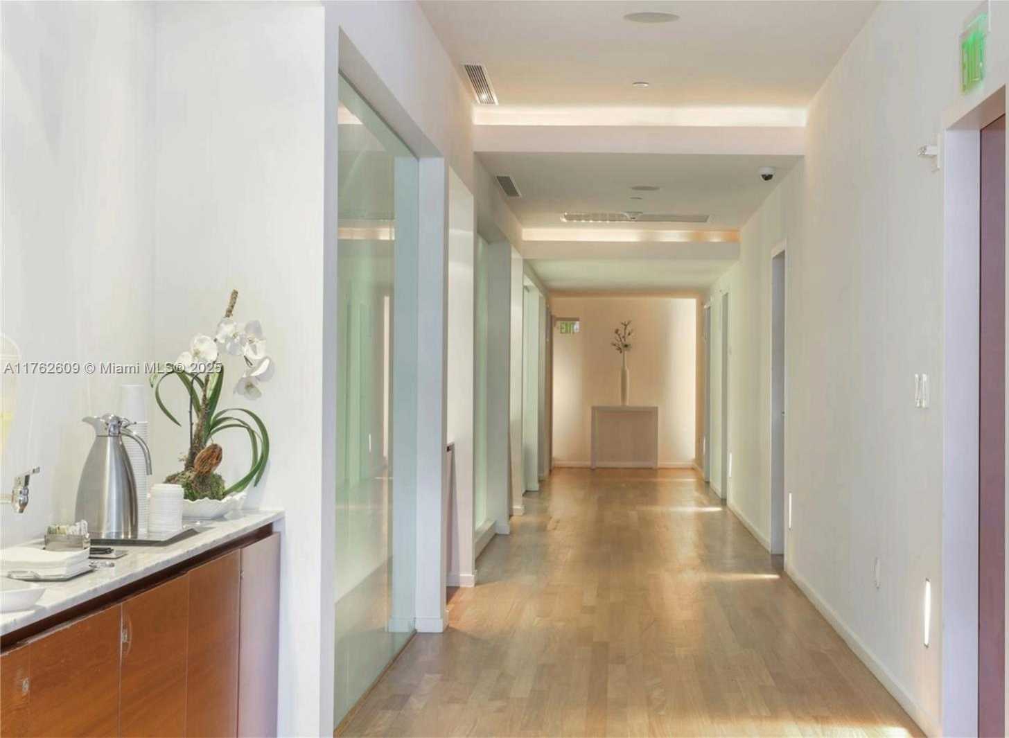 Small Image of 1040 BISCAYNE BLVD #1001, Miami Number 29
