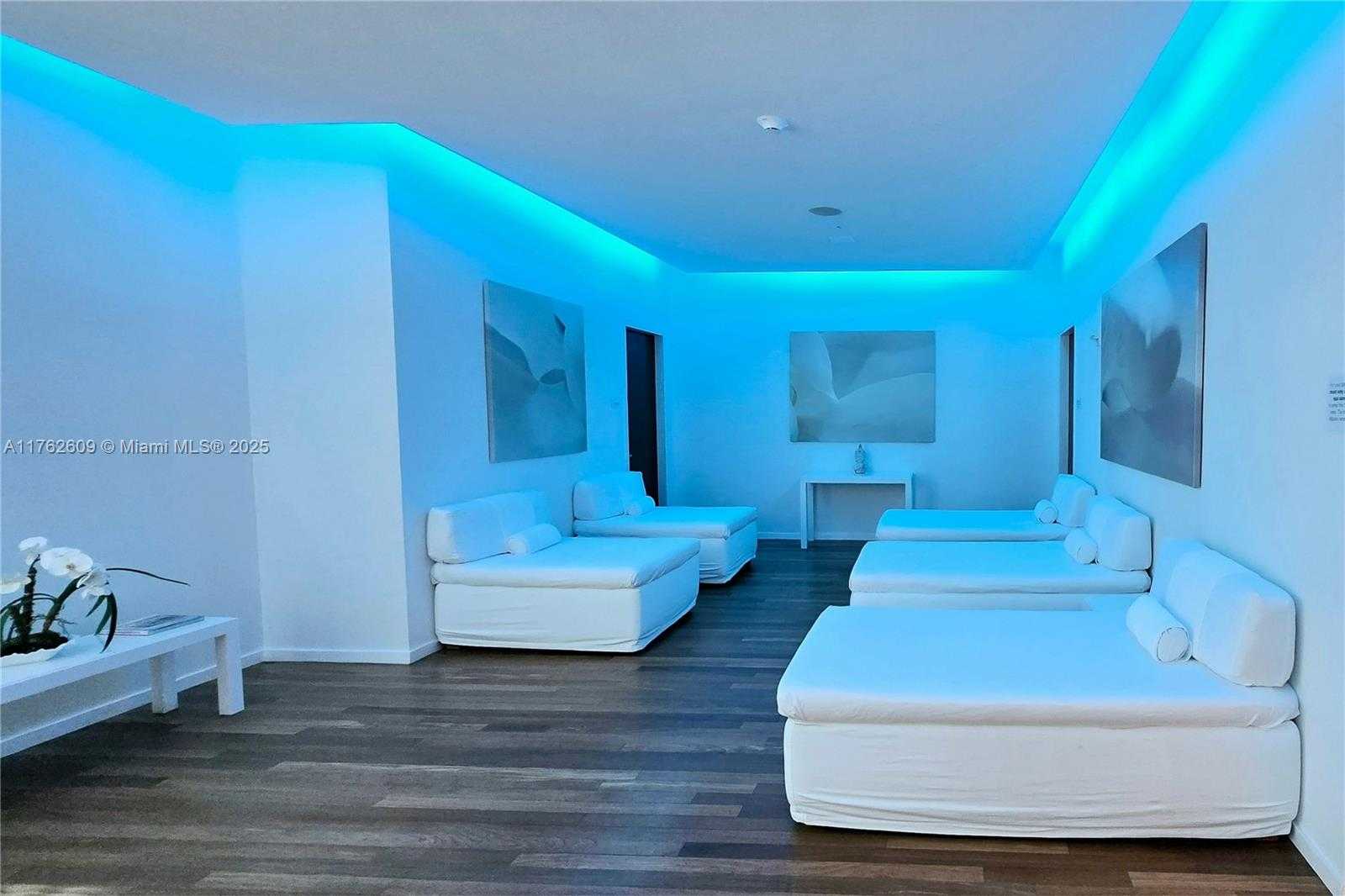 Small Image of 1040 BISCAYNE BLVD #1001, Miami Number 30