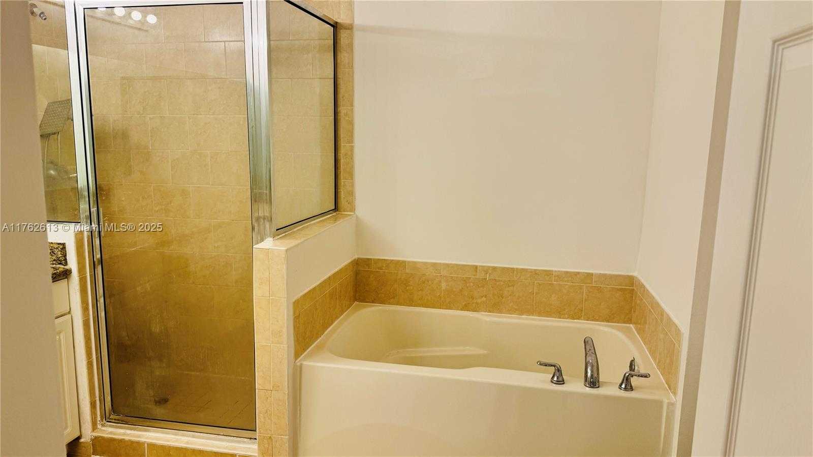 Small Image of 3001 NORTH EAST 185TH ST #431, Aventura Number 8