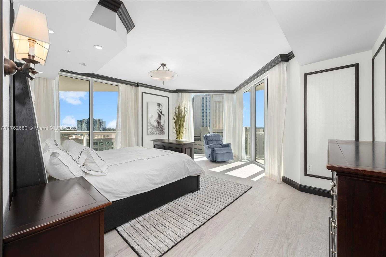 Small Image of 333 LAS OLAS WAY #1610, Fort Lauderdale Number 12