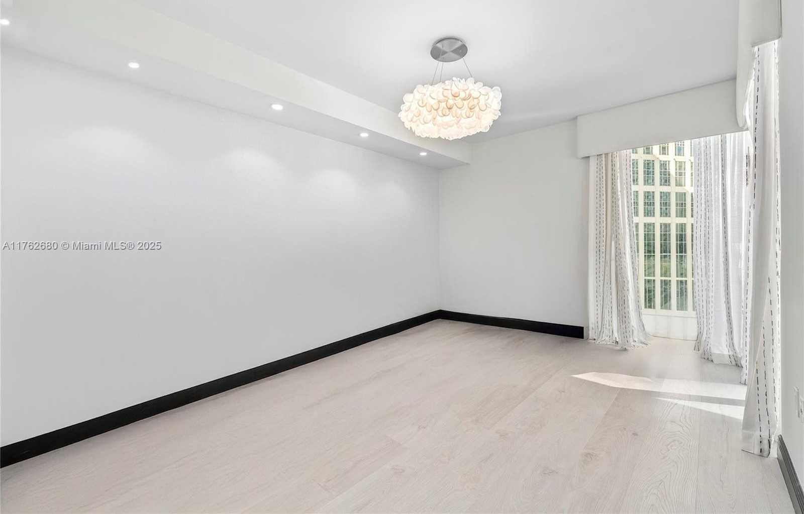 Small Image of 333 LAS OLAS WAY #1610, Fort Lauderdale Number 19