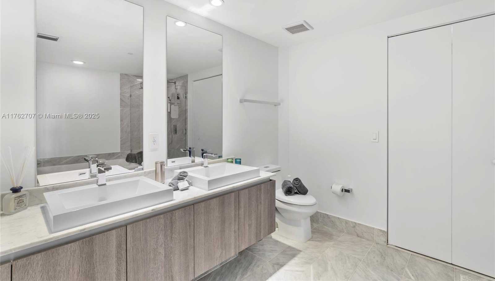 Small Image of 801 SOUTH MIAMI AVE #4405, Miami Number 32
