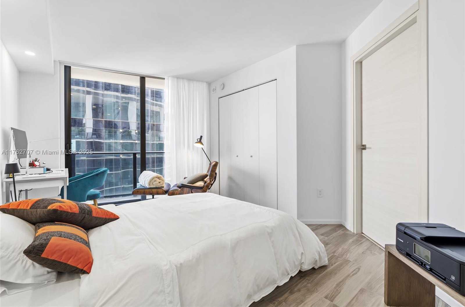 Small Image of 801 SOUTH MIAMI AVE #4405, Miami Number 36