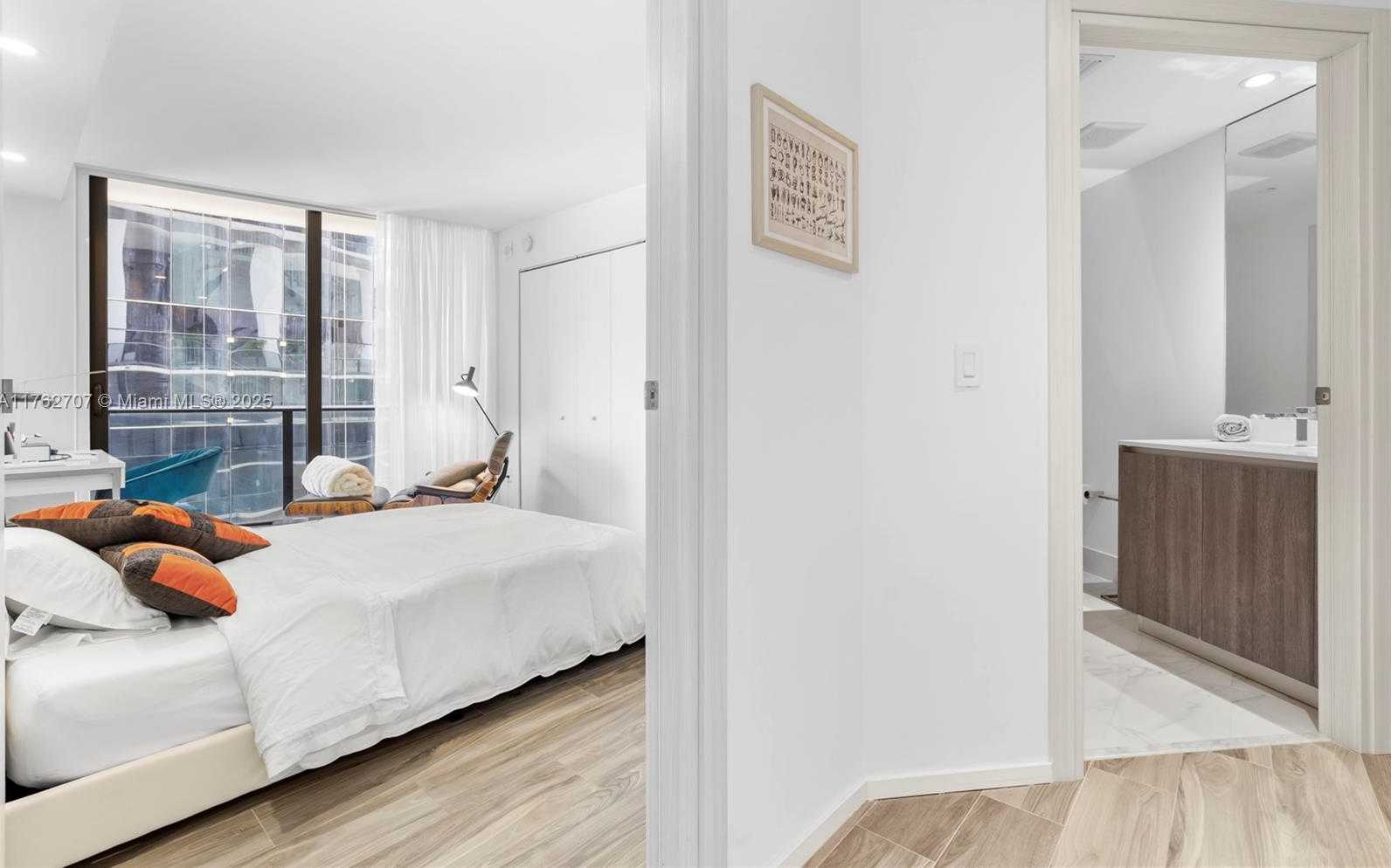 Small Image of 801 SOUTH MIAMI AVE #4405, Miami Number 37