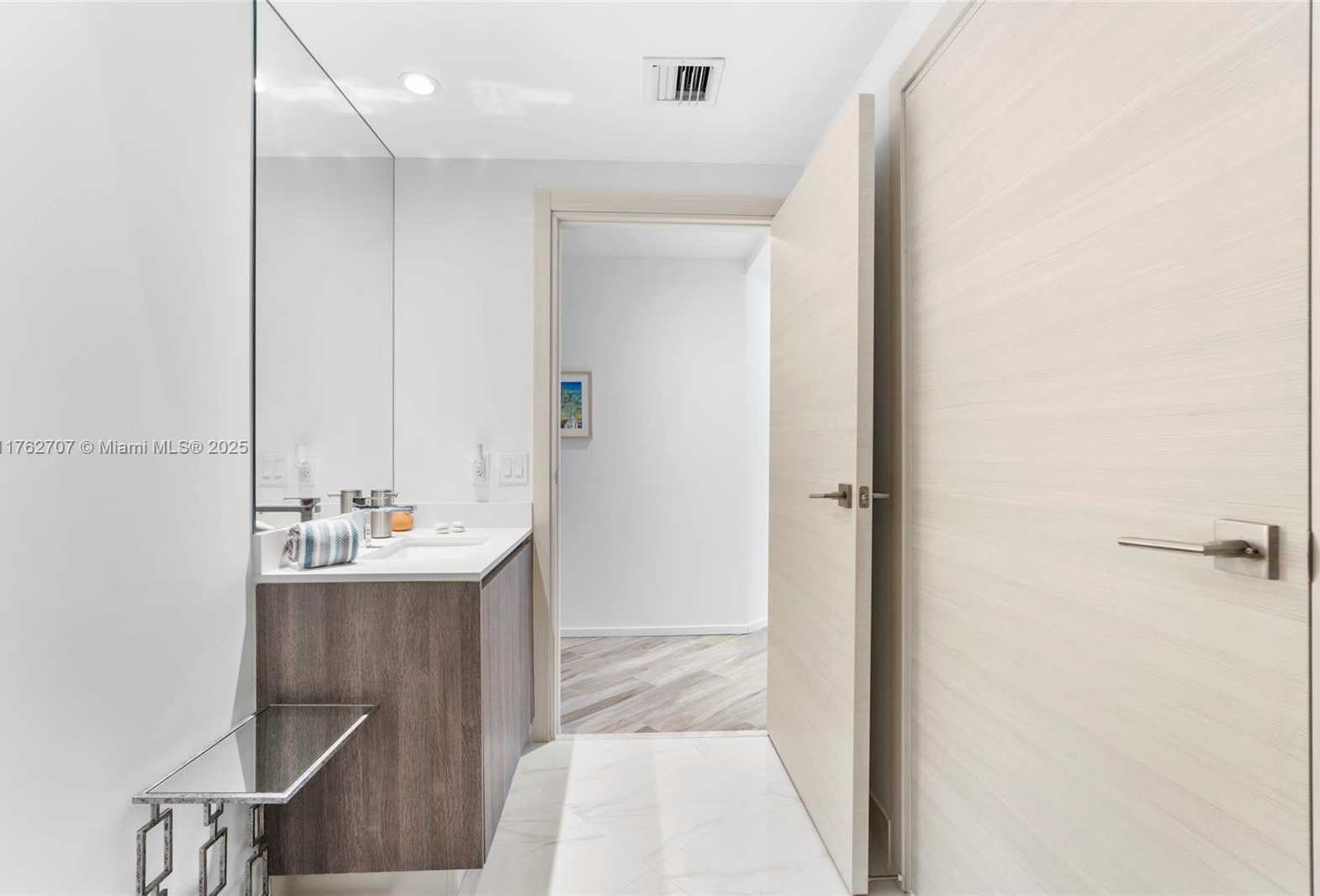 Small Image of 801 SOUTH MIAMI AVE #4405, Miami Number 38
