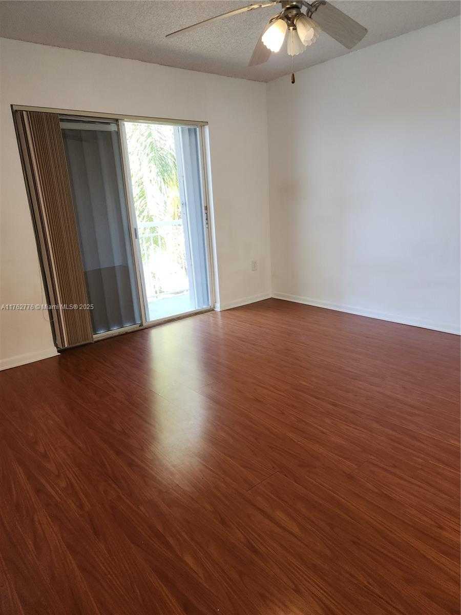 Small Image of 8640 #305, Cutler Bay Number 12